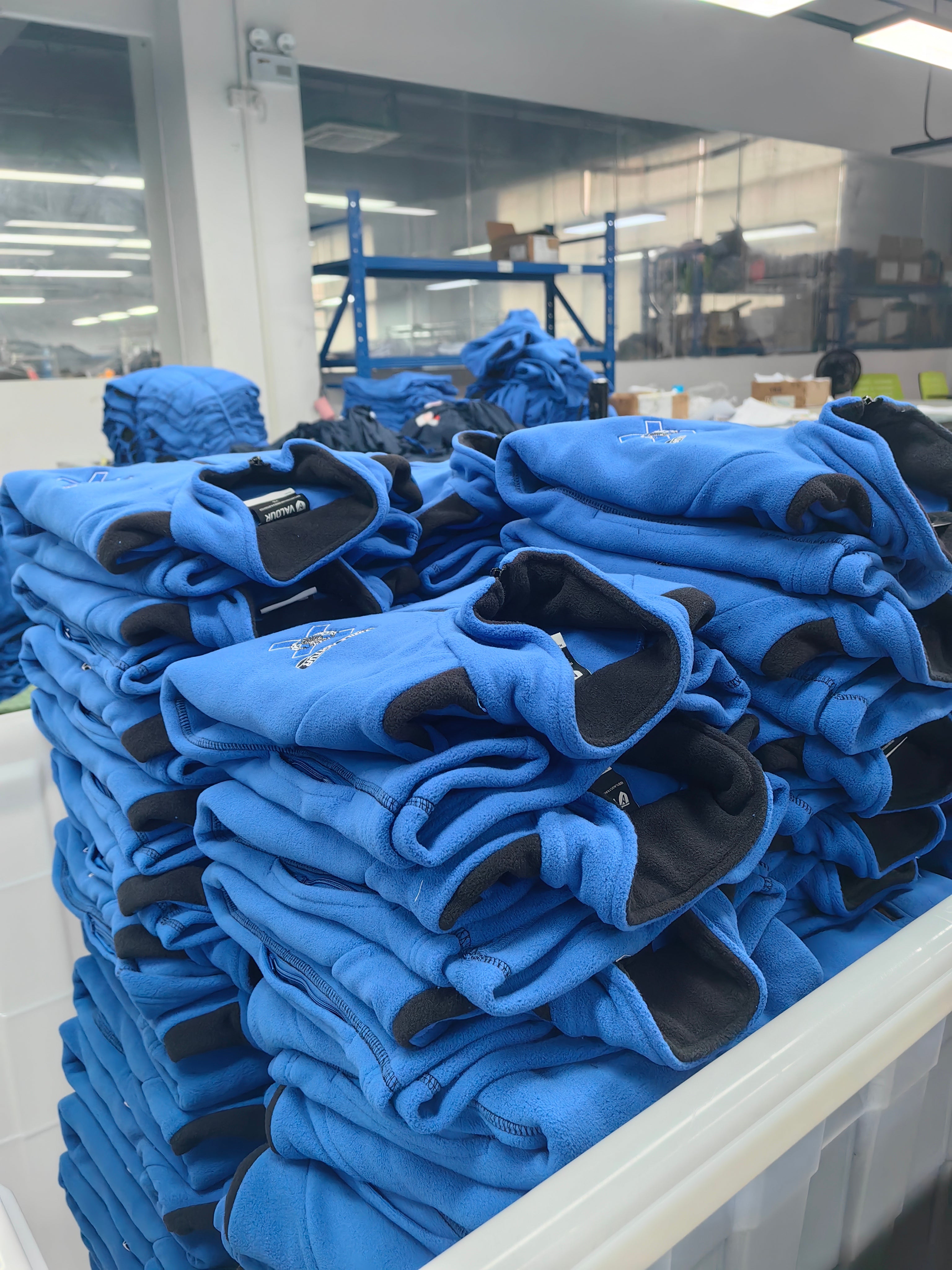 Brushed fleece jackets bulk packed & ready to ship | Perfect winter stock for cold markets, grab stock fast