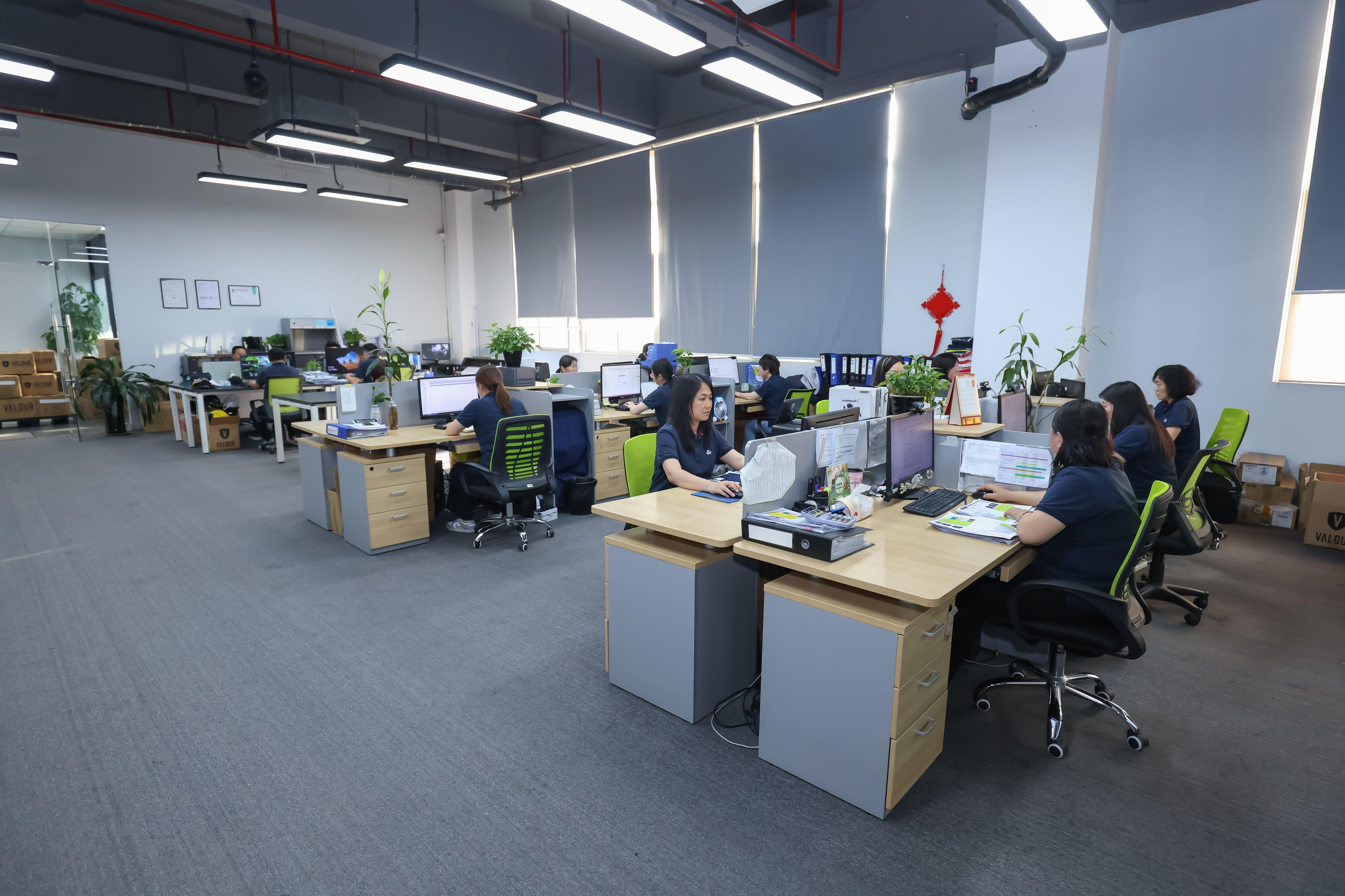 Garment manufacturing line